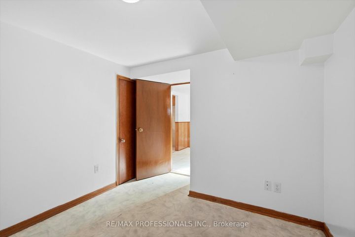 Photo 24 at 54 Culnan Avenue, City Centre West, Toronto