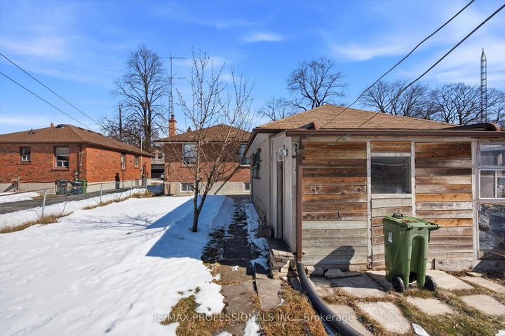 Photo 27 at 54 Culnan Avenue, City Centre West, Toronto