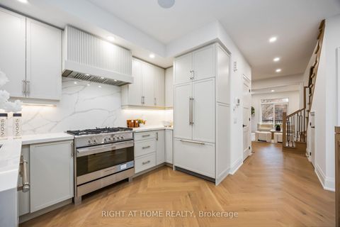 Photo 3 at 34A Morningside Avenue W, Swansea, Toronto