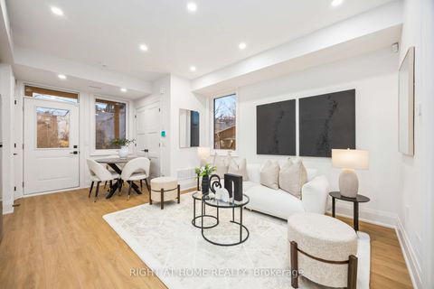 Photo 23 at 34A Morningside Avenue W, Swansea, Toronto