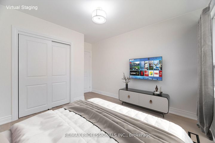 Photo 28 at 718 Royal York Road, Queensway, Toronto