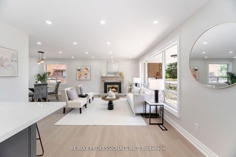 Photo 4 at 718 Royal York Road, Queensway, Toronto