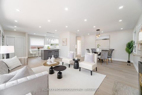 Photo 8 at 718 Royal York Road, Queensway, Toronto