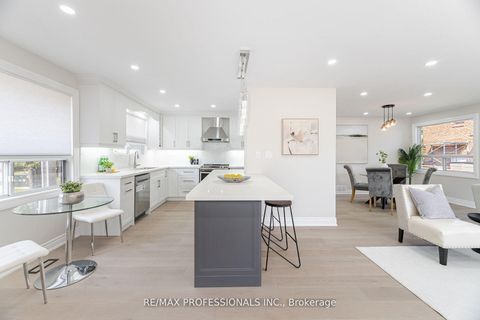 Photo 12 at 718 Royal York Road, Queensway, Toronto