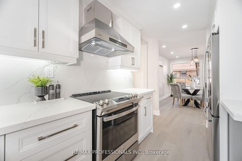 Photo 18 at 718 Royal York Road, Queensway, Toronto