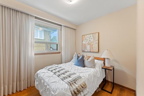 Photo 18 at 126 Ardwick Boulevard, Humbermede, Toronto