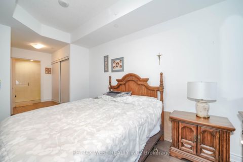 Photo 7 at 201A - 9608 Yonge Street, North Richvale, Richmond Hill