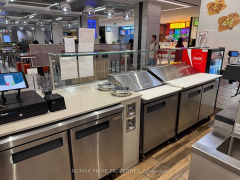 Photo 4 at 204 - 4841 Yonge Street, Willowdale East, Toronto