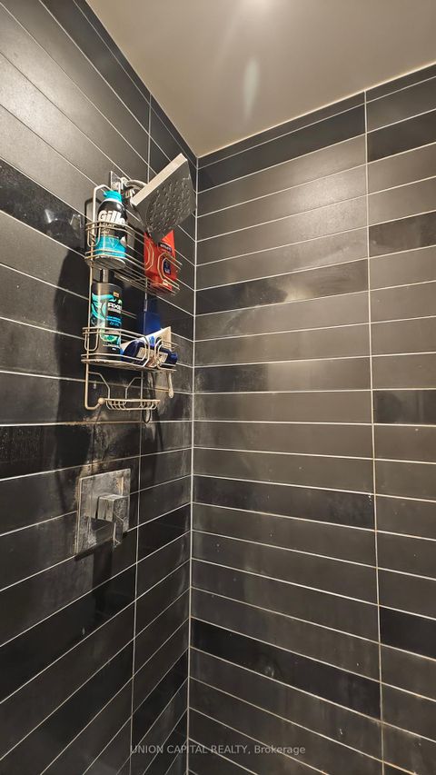 Photo 11 at 4215 - 87 Peter Street, Waterfront Communities C1, Toronto