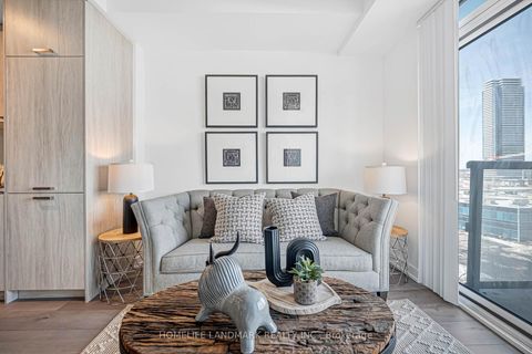 Photo 7 at 622 - 10 Honeycrisp Crescent, Vaughan Corporate Centre, Vaughan