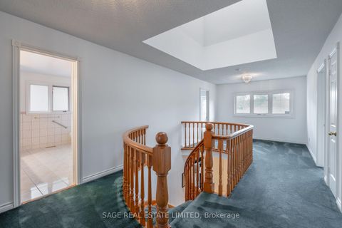 Photo 32 at 172 Burnhamthorpe Road, City Centre West, Toronto