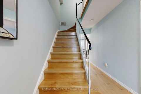 Photo 14 at 28 - 2550 Birchmount Road E, Sullivan, Toronto