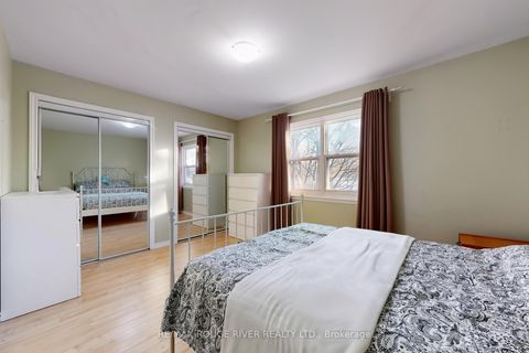 Photo 17 at 28 - 2550 Birchmount Road E, Sullivan, Toronto