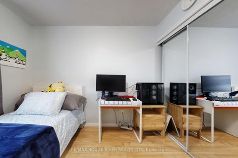 Photo 22 at 28 - 2550 Birchmount Road E, Sullivan, Toronto