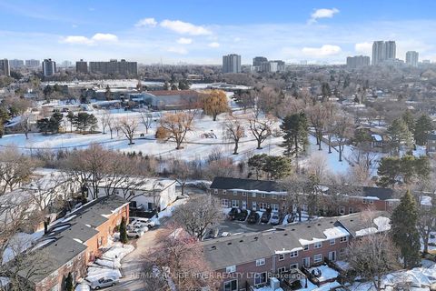 Photo 34 at 28 - 2550 Birchmount Road E, Sullivan, Toronto