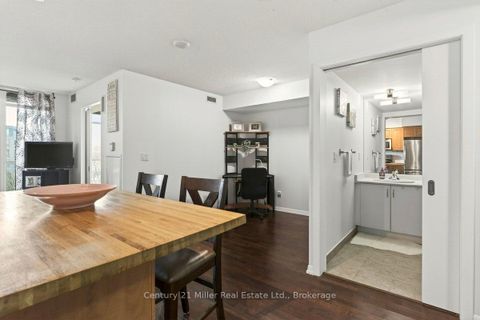 Photo 8 at 562 - 209 Fort York Boulevard, Niagara, Toronto