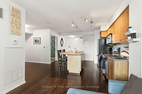 Photo 9 at 562 - 209 Fort York Boulevard, Niagara, Toronto