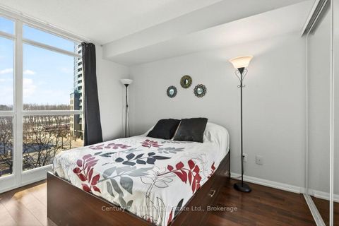 Photo 16 at 562 - 209 Fort York Boulevard, Niagara, Toronto