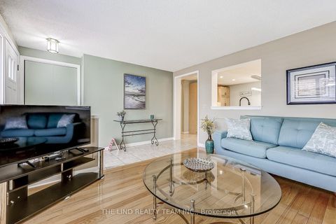 Photo 5 at 272 Jeff Smith Court, College Manor, Newmarket