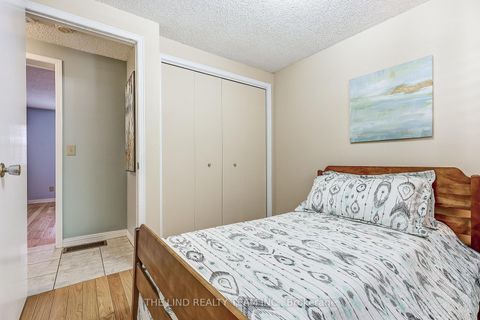 Photo 22 at 272 Jeff Smith Court, College Manor, Newmarket