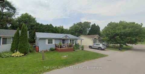 Photo 30 at 272 Jeff Smith Court, College Manor, Newmarket