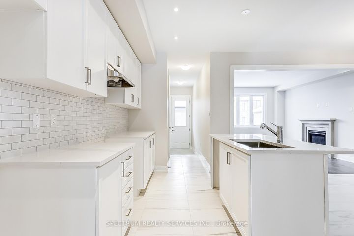 Photo 14 at 13 Jack Carson Drive, Cornell, Markham