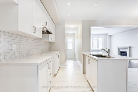 Photo 14 at 13 Jack Carson Drive, Cornell, Markham