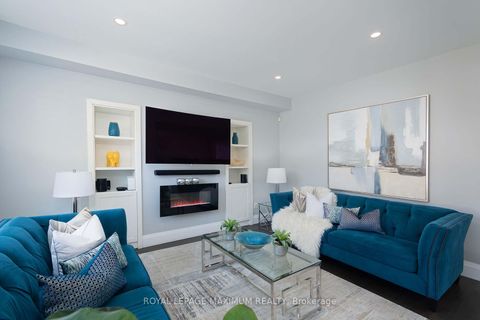 Photo 6 at 26 Marbella Road, Sonoma Heights, Vaughan