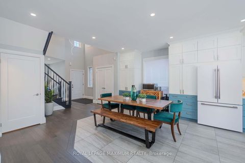 Photo 13 at 26 Marbella Road, Sonoma Heights, Vaughan