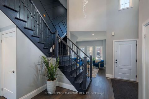 Photo 18 at 26 Marbella Road, Sonoma Heights, Vaughan