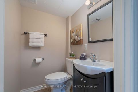 Photo 34 at 26 Marbella Road, Sonoma Heights, Vaughan