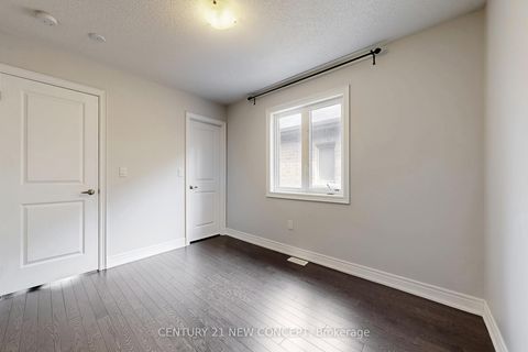 Photo 28 at 622 Sweetwater Crescent, Glenway Estates, Newmarket