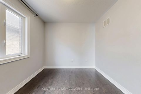 Photo 29 at 622 Sweetwater Crescent, Glenway Estates, Newmarket