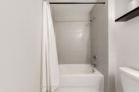 Photo 32 at 622 Sweetwater Crescent, Glenway Estates, Newmarket