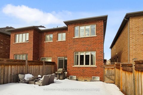 Photo 48 at 622 Sweetwater Crescent, Glenway Estates, Newmarket