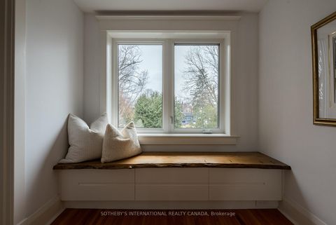 Photo 14 at 77 Catherine Avenue, Aurora Village, Aurora