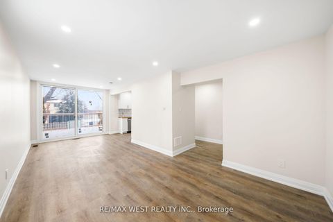 Photo 7 at 36 Wilson Court, Allandale Heights, Barrie