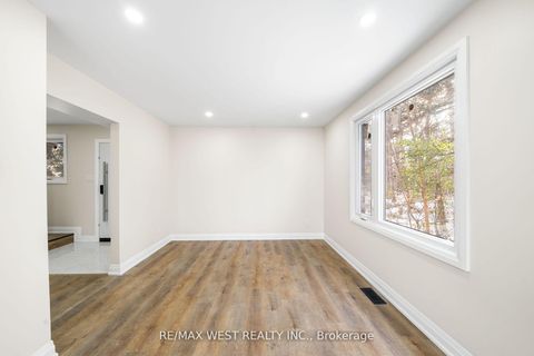 Photo 12 at 36 Wilson Court, Allandale Heights, Barrie