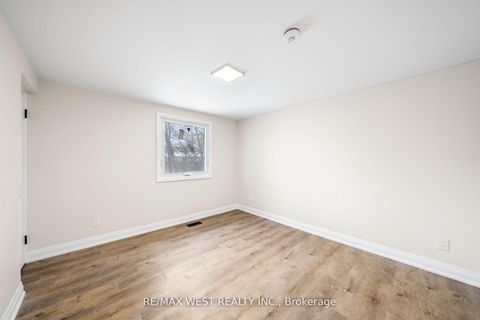 Photo 17 at 36 Wilson Court, Allandale Heights, Barrie