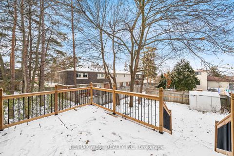 Photo 35 at 36 Wilson Court, Allandale Heights, Barrie