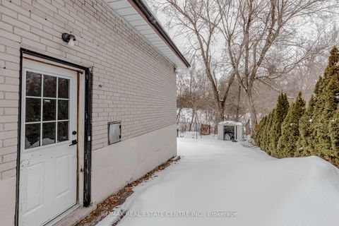Photo 17 at 61 Mossbank Drive, Woburn, Toronto