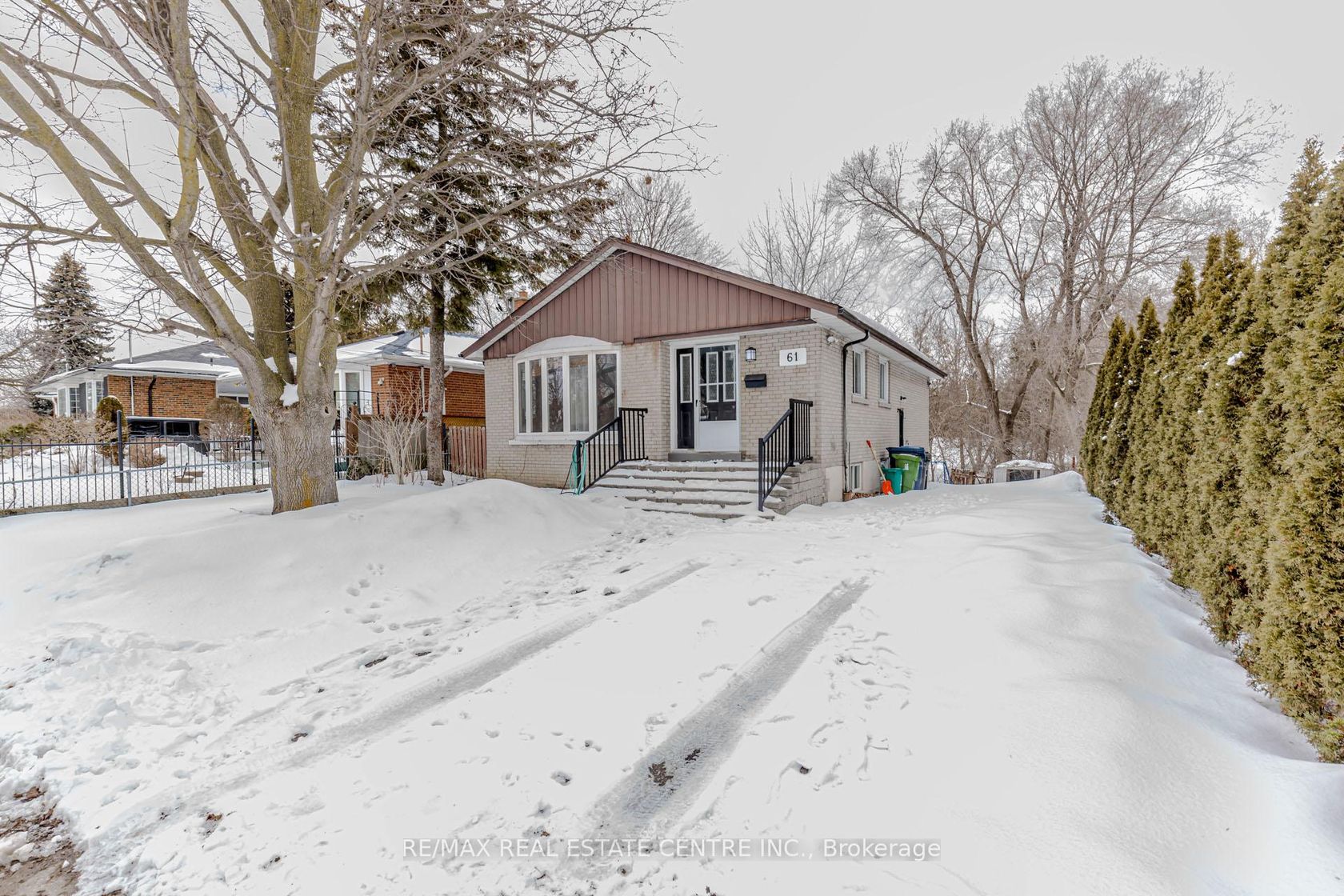 61 Mossbank Drive, Woburn, Toronto photo 5