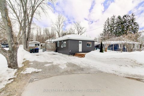 Photo 1 at 1039 Ewart Street, Rural Innisfil, Innisfil