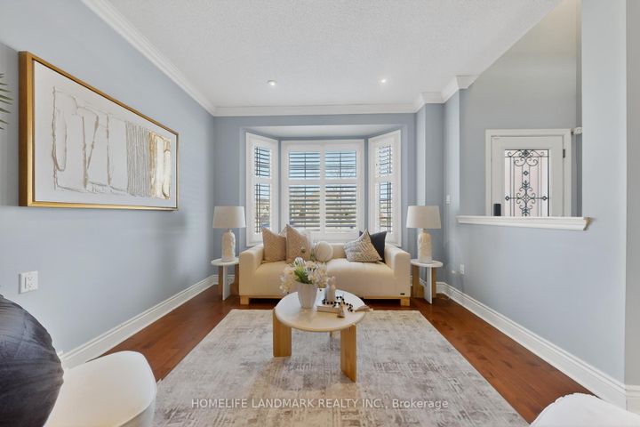 Photo 5 at 552 Morning Dove Drive, WC Wedgewood Creek, Oakville