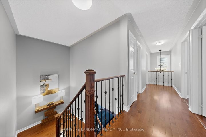 Photo 17 at 552 Morning Dove Drive, WC Wedgewood Creek, Oakville