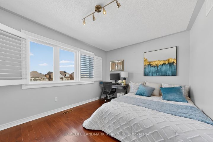 Photo 24 at 552 Morning Dove Drive, WC Wedgewood Creek, Oakville