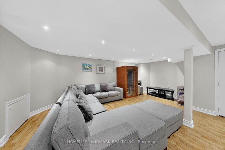 Photo 29 at 552 Morning Dove Drive, WC Wedgewood Creek, Oakville