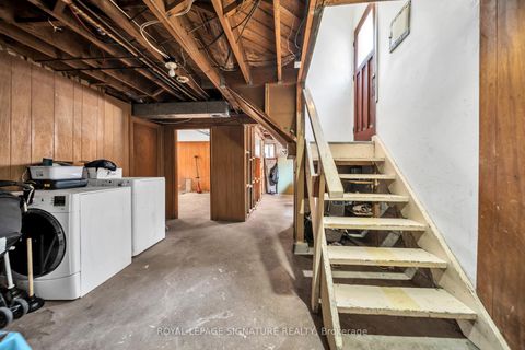 Photo 24 at 217 Moore Park Avenue, Newtonbrook West, Toronto