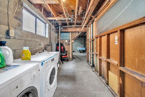 Photo 26 at 217 Moore Park Avenue, Newtonbrook West, Toronto