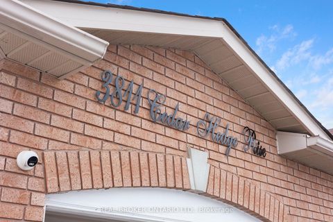 Photo 4 at 3811 Cedar Hedge Rise, Lisgar, Mississauga